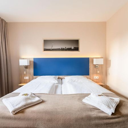 Nordsee-Hotel Hinrichsen Husum  Buitenkant foto